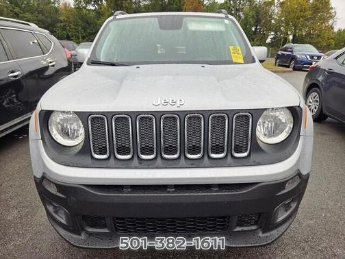 Glacier Metallic 2018 Jeep Renegade Latitude