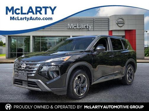 Super Black 2025 Nissan Rogue SV