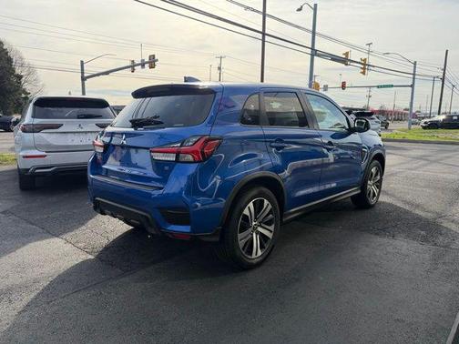 2023 Mitsubishi Outlander Sport SE