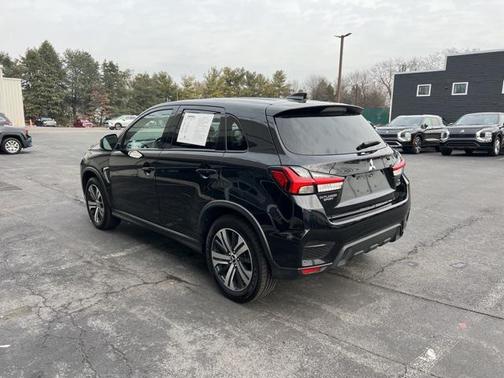 2024 Mitsubishi Outlander Sport SE