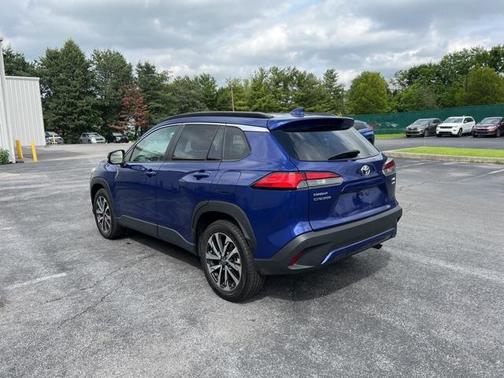 2024 Toyota Corolla Cross XLE