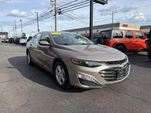 Mineral Gray Metallic 2024 Chevrolet Malibu FWD 1LT
