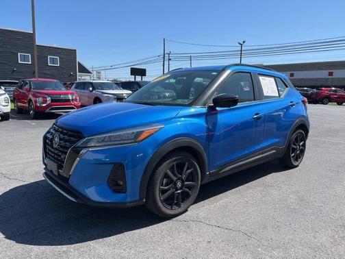 2021 Nissan Kicks SR
