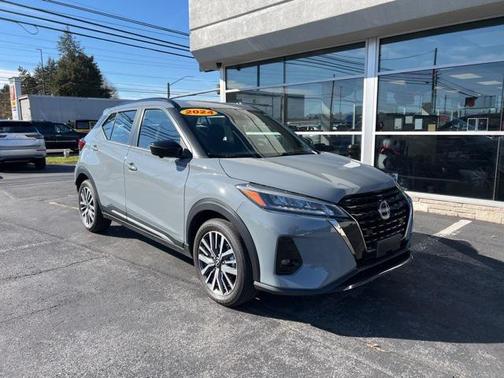 2024 Nissan Kicks SR