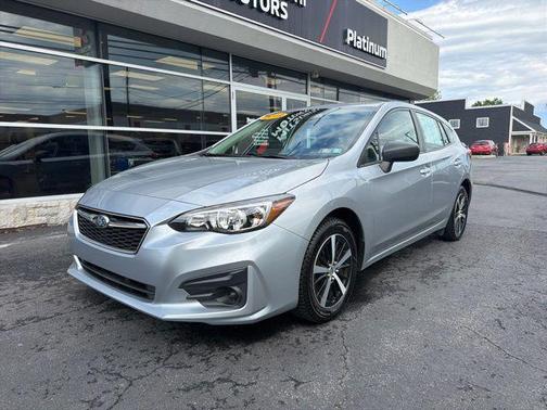 Ice Silver Metallic 2019 Subaru Impreza 2.0i