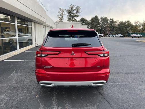 Alloy Silver Metallic 2024 Mitsubishi Outlander SE Black Edition S-AWC