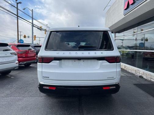 Bright White Clearcoat 2024 Jeep Wagoneer L Series II 4x4