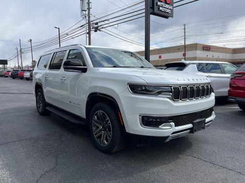 Bright White Clearcoat 2024 Jeep Wagoneer L Series II 4x4