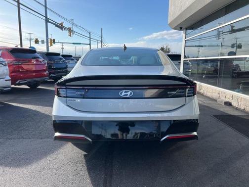 2025 Hyundai SONATA SEL