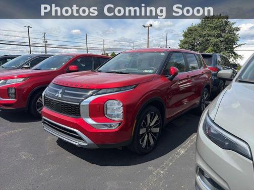 Red Diamond 2025 Mitsubishi Outlander SE 2.5 S-AWC