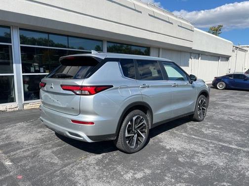 2024 Mitsubishi Outlander SE Black Edition w/Pano Roof S-AWC