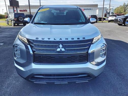 2022 Mitsubishi Outlander ES 2.5 2WD