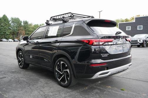 2022 Mitsubishi Outlander SE