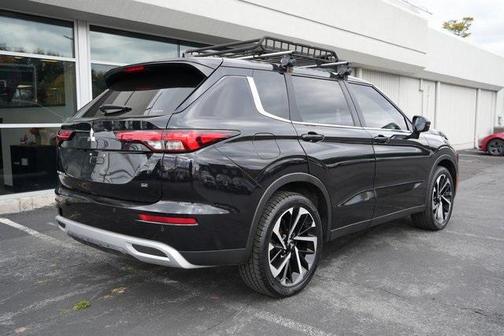 2022 Mitsubishi Outlander SE
