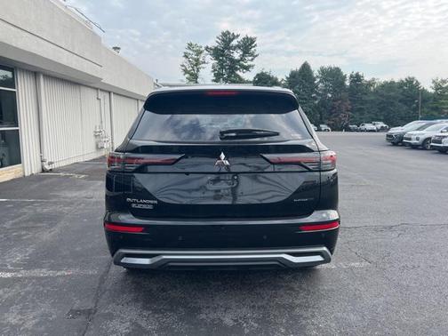 2025 Mitsubishi Outlander PLATINUM EDITION 2.5 S-AWC