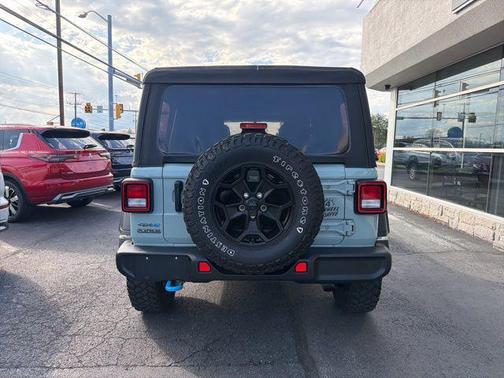 Earl Clearcoat 2023 Jeep Wrangler 4xe Base