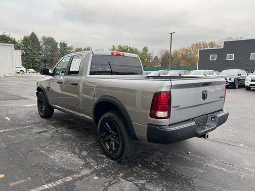 Billet Silver Metallic Clearcoat 2022 RAM 1500 Classic Warlock Quad Cab 4x4 6'4' Box