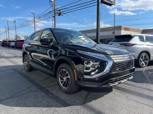 Labrador Black Pearl 2026 Mitsubishi Eclipse Cross ES