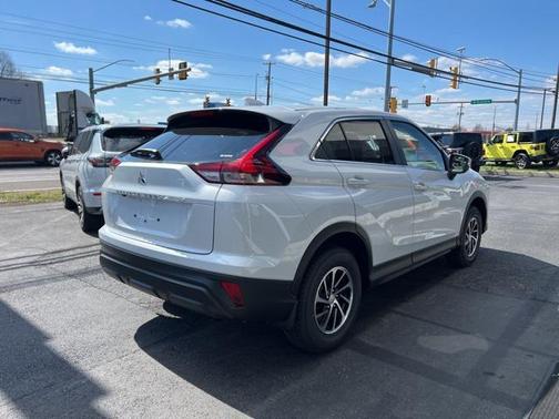 White Diamond 2026 Mitsubishi Eclipse Cross ES