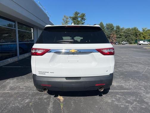 2020 Chevrolet Traverse LT Cloth