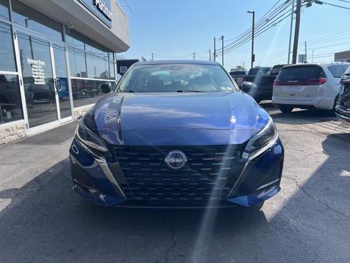 2023 Nissan Altima SR FWD