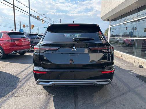 Black Diamond 2026 Mitsubishi Outlander SE S-AWC