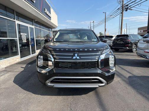 Black Diamond 2026 Mitsubishi Outlander SE S-AWC