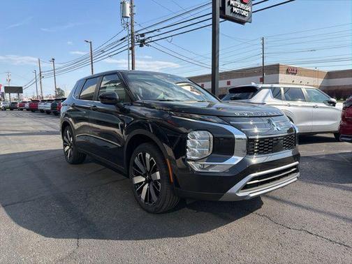 Black Diamond 2026 Mitsubishi Outlander SE S-AWC