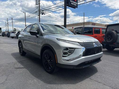 Alloy Silver Metallic 2026 Mitsubishi Eclipse Cross LE