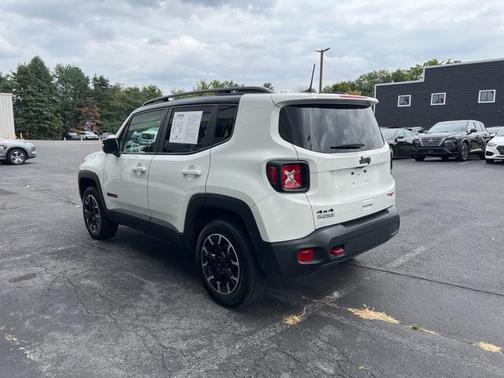 2023 Jeep Renegade Trailhawk