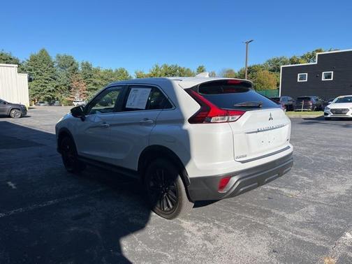 2024 Mitsubishi Eclipse Cross LE