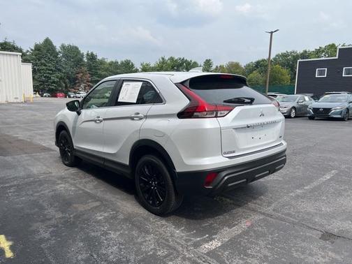 2024 Mitsubishi Eclipse Cross LE