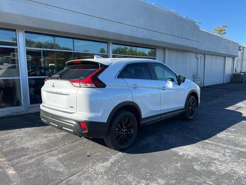 2024 Mitsubishi Eclipse Cross LE