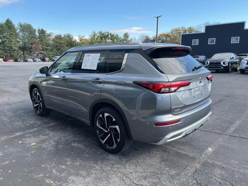 2023 Mitsubishi Outlander PHEV SEL