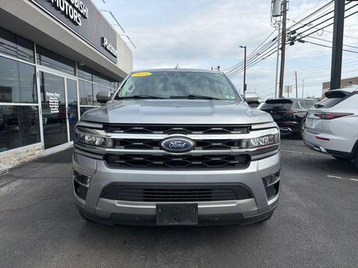 ICONIC SILVER METALLIC 2024 Ford Expedition Max Limited