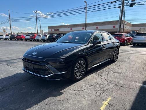 2024 Hyundai SONATA Hybrid SE