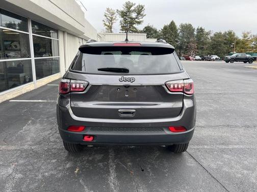 2023 Jeep Compass Trailhawk
