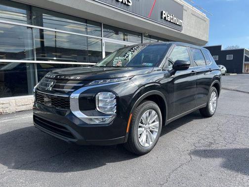 Black Diamond 2026 Mitsubishi Outlander ES 1.5T S-AWC