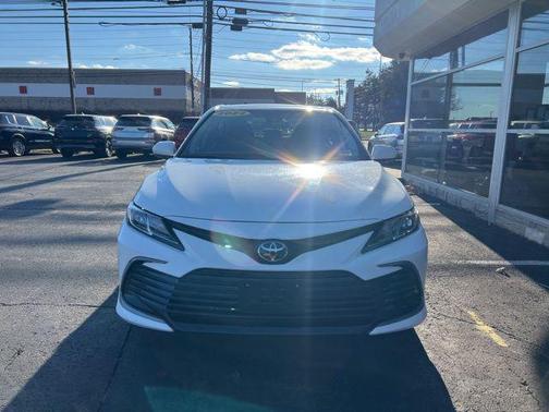 Ice Cap 2024 Toyota Camry LE
