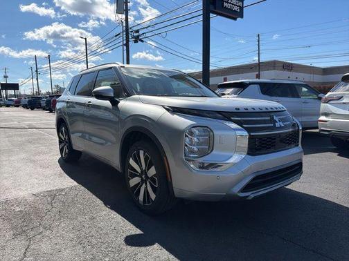 Alloy Silver Metallic 2026 Mitsubishi Outlander SEL 1.5T S-AWC
