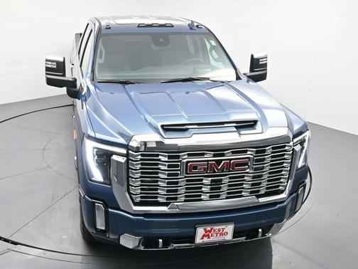 2026 GMC Sierra 3500 Denali