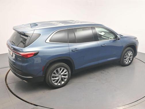 2025 Buick Enclave Preferred FWD