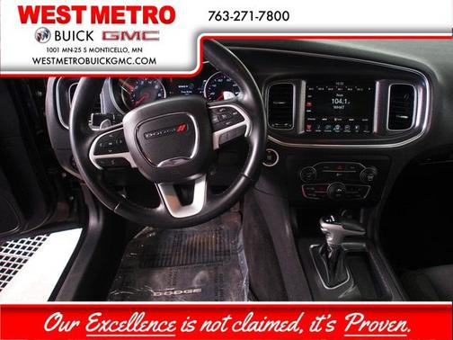 Pitch Black 2015 Dodge Charger SXT