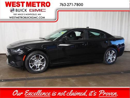 Pitch Black 2015 Dodge Charger SXT