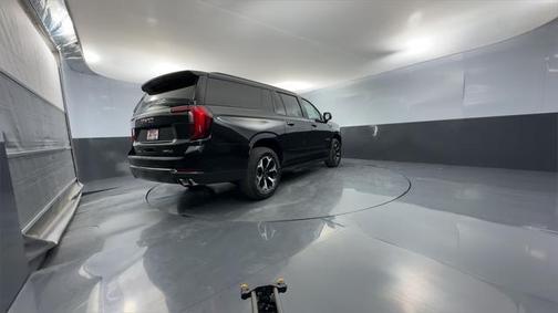 2025 GMC Yukon XL 4WD AT4