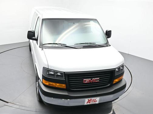 Summit White 2026 GMC Savana 3500 Work Van