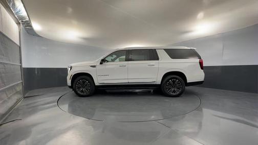 2025 GMC Yukon XL 4WD Elevation