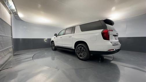 2025 GMC Yukon XL 4WD Elevation