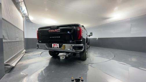2025 GMC Sierra 3500 SLT