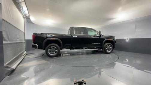 2025 GMC Sierra 3500 SLT